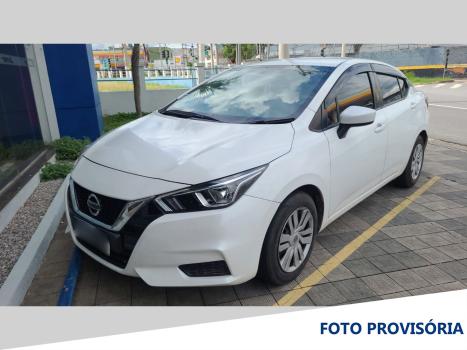 NISSAN Versa Sedan , Foto 1