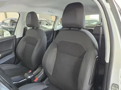 PEUGEOT 2008 1.6 16V 4P FLEX ALLURE AUTOM�TICO, Foto 14