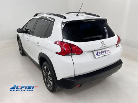 PEUGEOT 2008 , Foto 4