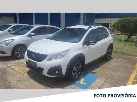 PEUGEOT 2008 , Foto 1