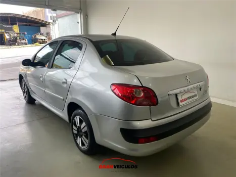 PEUGEOT 207 Hatch 1.4 4P XR PASSION FLEX, Foto 6