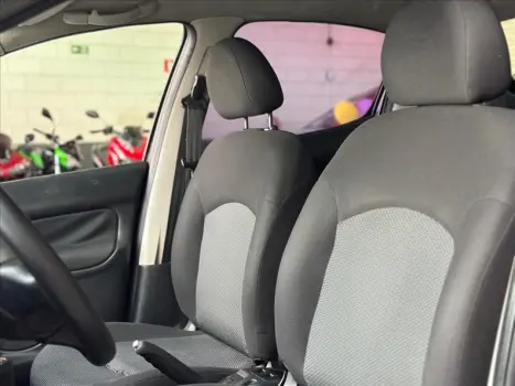 PEUGEOT 207 Hatch 1.4 XR FLEX, Foto 6