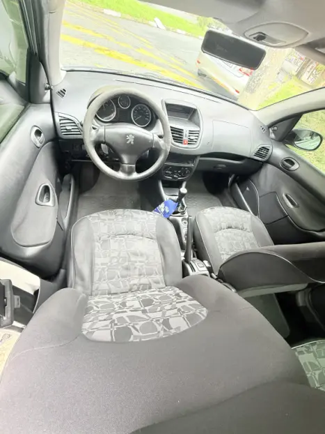 PEUGEOT 207 Hatch 1.4 4P XR FLEX, Foto 2