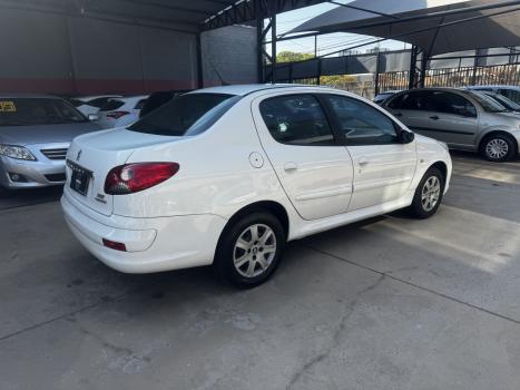 PEUGEOT 207 Sedan 1.4 4P PASSION XR FLEX, Foto 4
