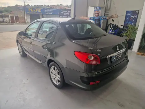 PEUGEOT 207 Sedan 1.4 4P PASSION XR FLEX, Foto 5