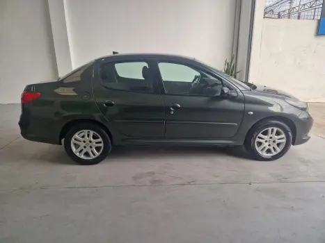 PEUGEOT 207 Sedan 1.4 4P PASSION XR FLEX, Foto 10