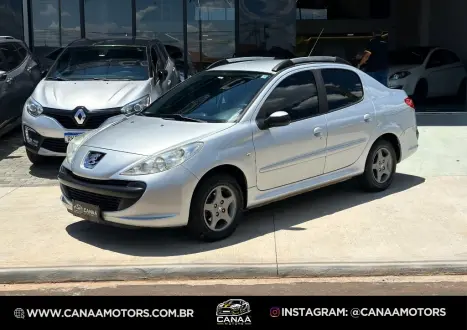 PEUGEOT 207 Sedan 1.4 4P PASSION XR FLEX, Foto 2
