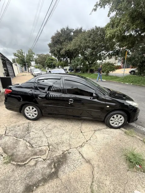 PEUGEOT 207 Sedan 1.4 4P PASSION XR FLEX, Foto 2
