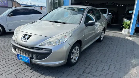 PEUGEOT 207 Sedan 1.4 4P PASSION XR FLEX, Foto 1