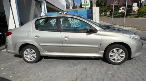 PEUGEOT 207 Sedan 1.4 4P PASSION XR FLEX, Foto 5
