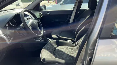 PEUGEOT 207 Sedan 1.4 4P PASSION XR FLEX, Foto 10