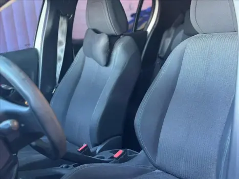 PEUGEOT 208 1.0 4P FLEX FIREFLY STYLE, Foto 6