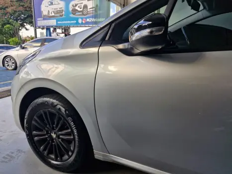 PEUGEOT 208 1.6 16V 4P FLEX ALLURE AUTOM�TICO, Foto 5