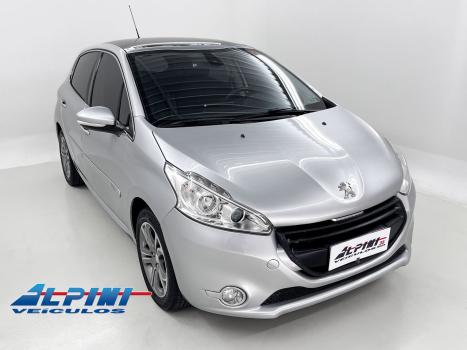 PEUGEOT 208 , Foto 2