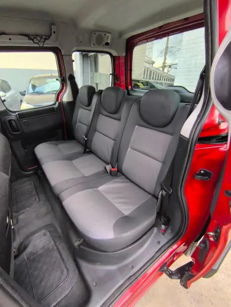 PEUGEOT Partner 1.6 16V 4P FLEX ESCAPADE PACK, Foto 14