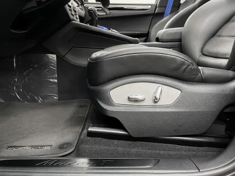 PORSCHE Macan 2.0 16V 4P AWD TURBO T PDK AUTOM�TICO, Foto 17