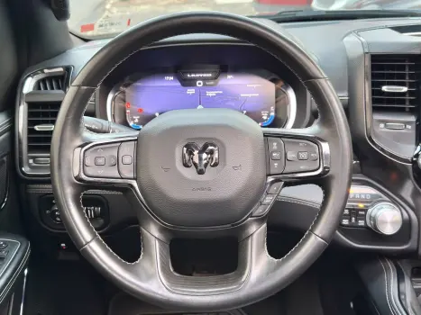 RAM 1500 5.7 V8 LIIMITED CABINE DUPLA 4X4 AUTOMTICO, Foto 14