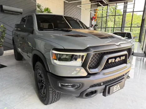 RAM 1500 5.7 V8 REBEL CABINE DUPLA 4X4 AUTOM�TICO, Foto 2