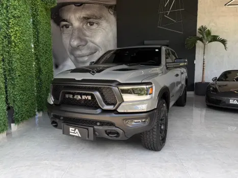 RAM 1500 5.7 V8 REBEL CABINE DUPLA 4X4 AUTOM�TICO, Foto 4