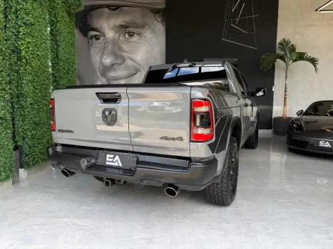 RAM 1500 5.7 V8 REBEL CABINE DUPLA 4X4 AUTOM�TICO, Foto 9