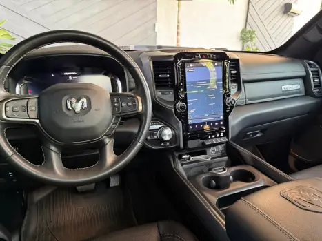 RAM 1500 5.7 V8 REBEL CABINE DUPLA 4X4 AUTOM�TICO, Foto 16