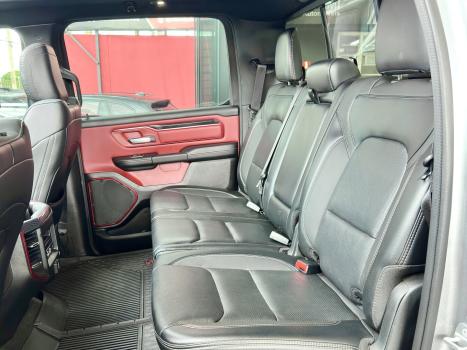 RAM 1500 5.7 V8 REBEL CABINE DUPLA 4X4 AUTOM�TICO, Foto 11