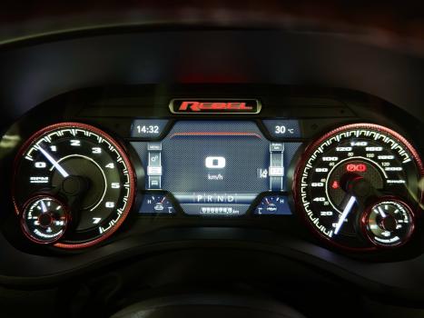 RAM 1500 5.7 V8 REBEL CABINE DUPLA 4X4 AUTOM�TICO, Foto 16