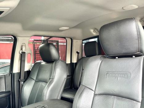 RAM 2500 6.7 I6 24V SLT CABINE DUPLA TURBO DIESEL LARAMIE 4X4 AUTOM�TICO, Foto 10