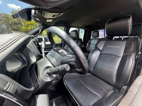 RAM 2500 6.7 I6 24V SLT CABINE DUPLA TURBO DIESEL NIGHT EDITION 4X4 AUTOMTICO, Foto 20