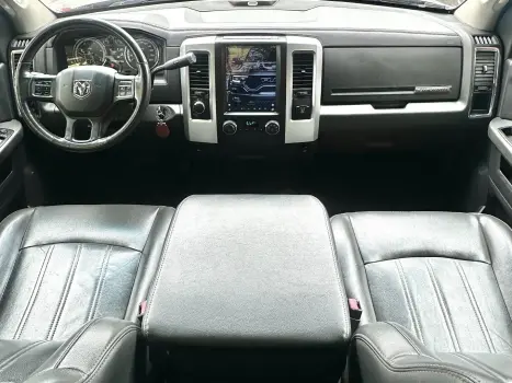 RAM 2500 6.7 I6 24V SLT CABINE DUPLA TURBO DIESEL LARAMIE 4X4 AUTOM�TICO, Foto 15