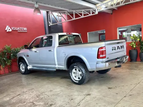 RAM 2500 6.7 I6 24V SLT CABINE DUPLA TURBO DIESEL LARAMIE 4X4 AUTOM�TICO, Foto 22