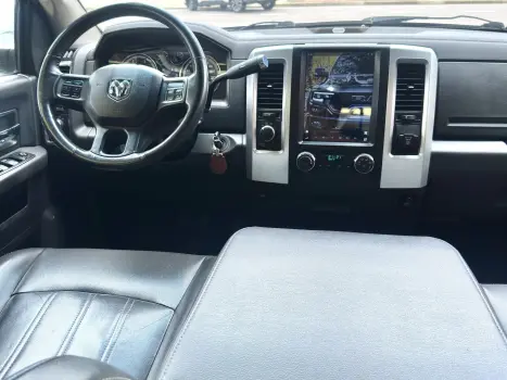 RAM 2500 6.7 I6 24V SLT CABINE DUPLA TURBO DIESEL LARAMIE 4X4 AUTOM�TICO, Foto 13