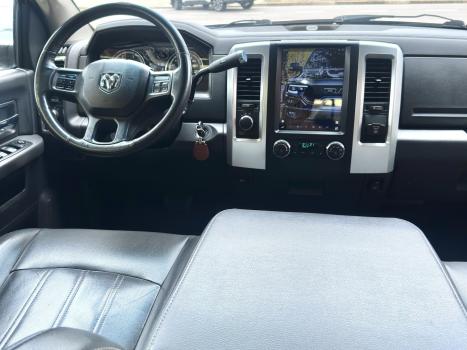 RAM 2500 6.7 I6 24V SLT CABINE DUPLA TURBO DIESEL LARAMIE 4X4 AUTOM�TICO, Foto 13