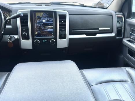 RAM 2500 6.7 I6 24V SLT CABINE DUPLA TURBO DIESEL LARAMIE 4X4 AUTOM�TICO, Foto 14