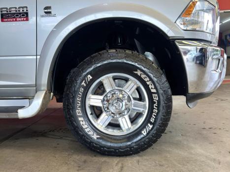 RAM 2500 6.7 I6 24V SLT CABINE DUPLA TURBO DIESEL LARAMIE 4X4 AUTOM�TICO, Foto 25