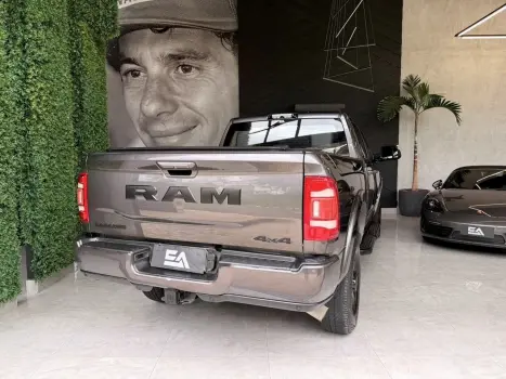 RAM 2500 6.7 I6 24V SLT CABINE DUPLA TURBO DIESEL LARAMIE 4X4 AUTOM�TICO, Foto 9