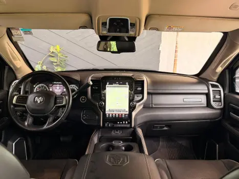 RAM 2500 6.7 I6 24V SLT CABINE DUPLA TURBO DIESEL LARAMIE 4X4 AUTOM�TICO, Foto 12