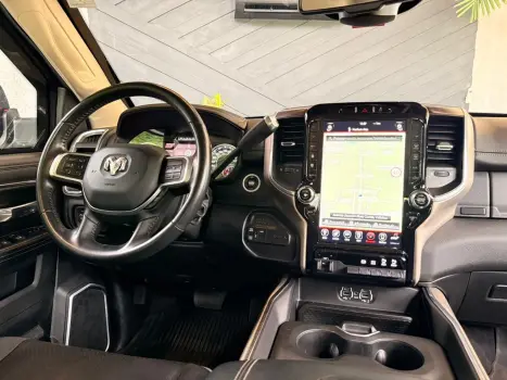 RAM 2500 6.7 I6 24V SLT CABINE DUPLA TURBO DIESEL LARAMIE 4X4 AUTOM�TICO, Foto 13