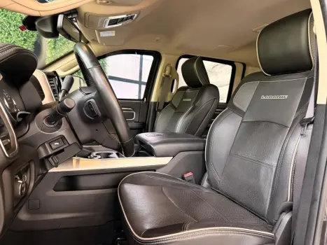 RAM 2500 6.7 I6 24V SLT CABINE DUPLA TURBO DIESEL LARAMIE 4X4 AUTOM�TICO, Foto 18