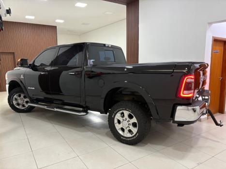 RAM 2500 6.7 I6 24V SLT CABINE DUPLA TURBO DIESEL LARAMIE 4X4 AUTOM�TICO, Foto 3