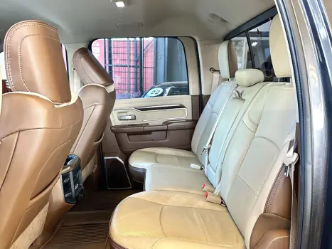 RAM 3500 6.7 I6 LARAMIE CABINE DUPLA TURBO DIESEL AUTOMÁTICO, Foto 9 RAM 3500 6.7 I6 LARAMIE CABINE DUPLA TURBO DIESEL AUTOMÁTICO, Foto 9