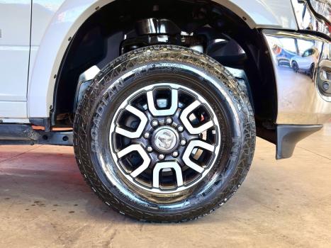 RAM 3500 6.7 I6 LIMITED LONG HORN CABINE DUPLA 4X4 TURBO DIESEL AUTOM�TICO, Foto 16