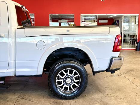 RAM 3500 6.7 I6 LIMITED LONG HORN CABINE DUPLA 4X4 TURBO DIESEL AUTOM�TICO, Foto 17