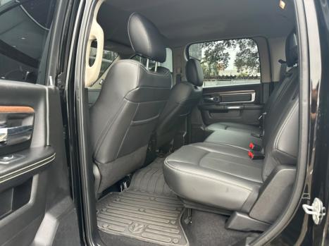 RAM Classic 5.7 V8 32V 4P HEMI LARAMIE NIGHT EDITION AUTOMÁTICO, Foto 15
