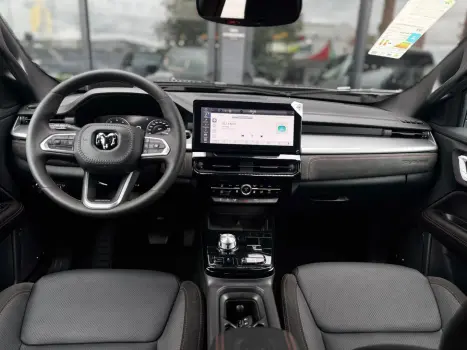 RAM Rampage 2.0 4P HURRICANE 4 TURBO R/T 4X4 AUTOM�TICO, Foto 17