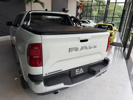 RAM Rampage 2.0 4P HURRICANE 4 TURBO LARAMIE 4X4 AUTOM�TICO, Foto 7