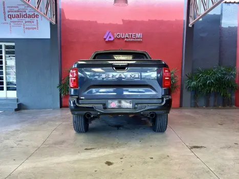 RAM Rampage 2.0 4P HURRICANE 4 TURBO R/T 4X4 AUTOM�TICO, Foto 23