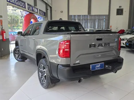 RAM Rampage 2.0 4P HURRICANE 4 TURBO REBEL 4X4 AUTOM�TICO, Foto 4