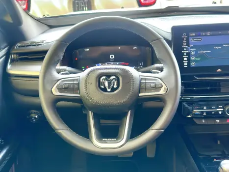 RAM Rampage 2.0 4P TURBO DIESEL REBEL 4X4 AUTOM�TICO, Foto 2