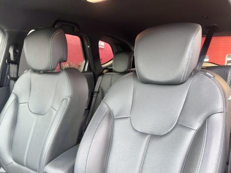 RENAULT Captur 1.3 16V 4P FLEX TCE ICONIC TURBO X-TRONIC AUTOM�TICO CVT, Foto 7